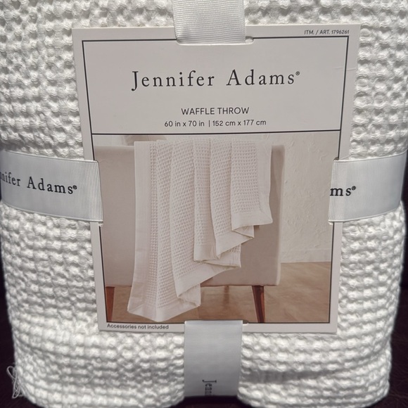 Jennifer Adams All Season Classic Waffle Weave Throw 60” x 70”  White - Picture 7 of 8